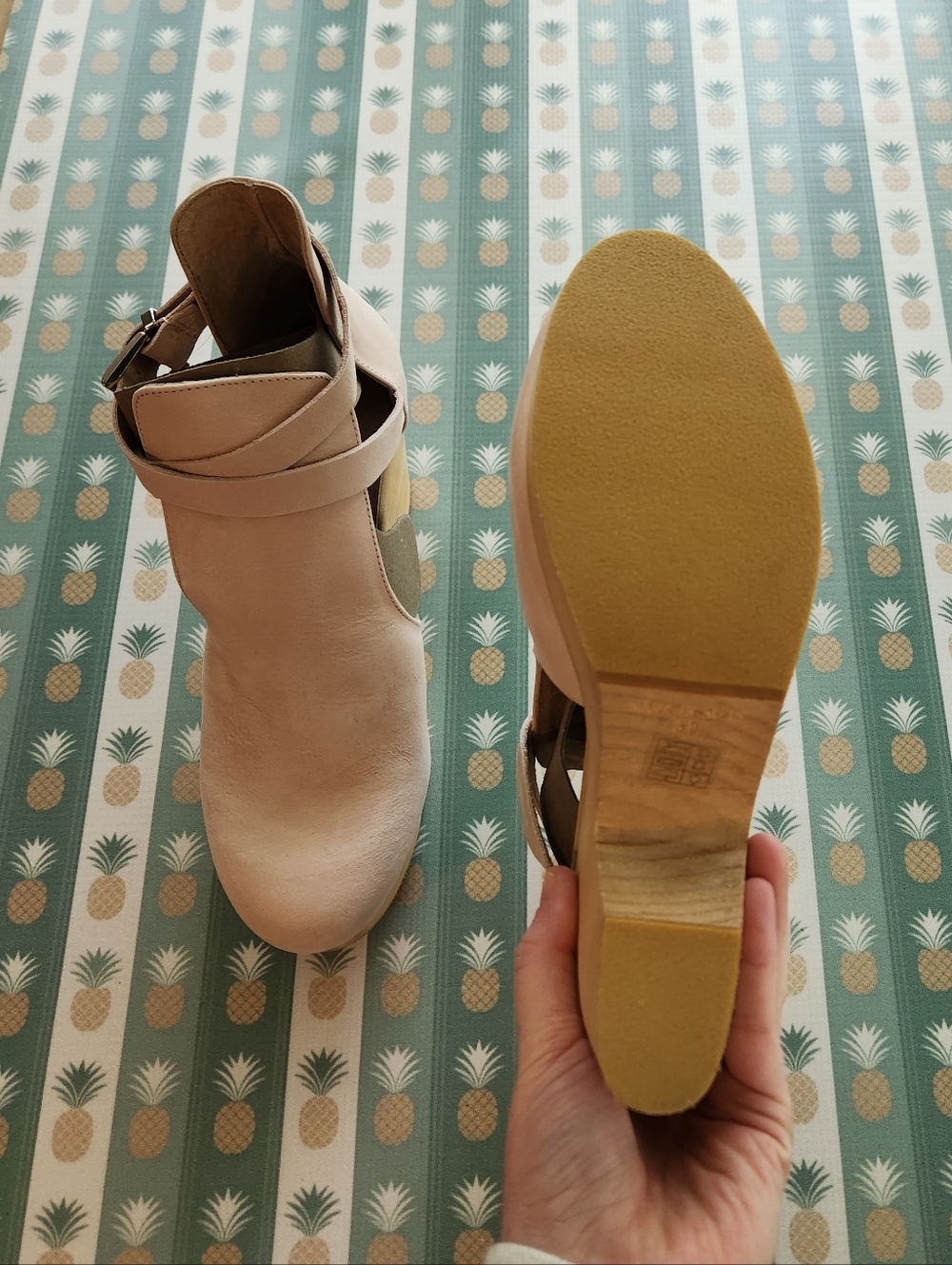 Free People Cedar Leather Clogs - Picture 7 of 9